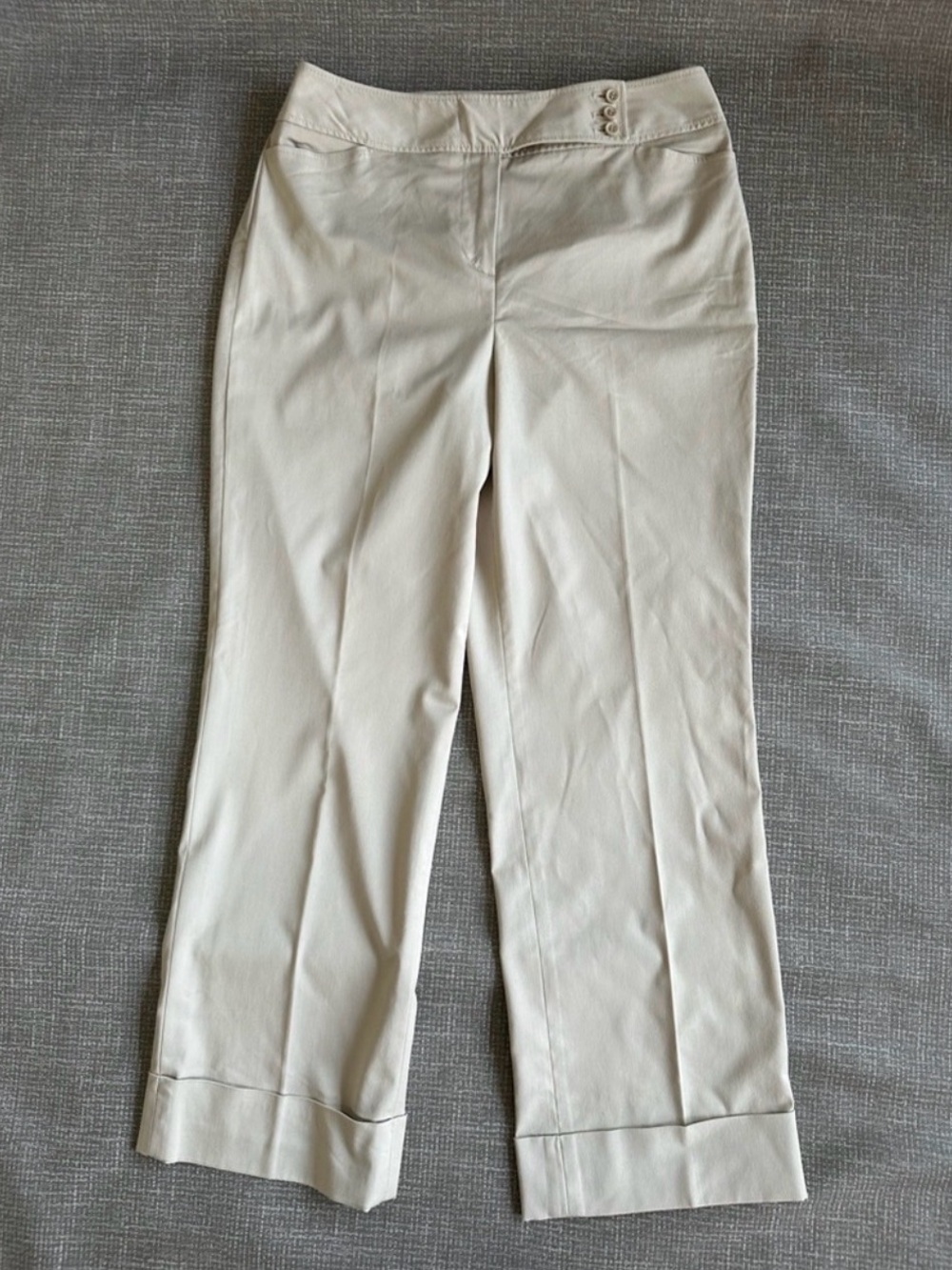 NWT LOFT Ann Taylor Cream‎ Cuffed Stretch Straight cut Pants Size 4